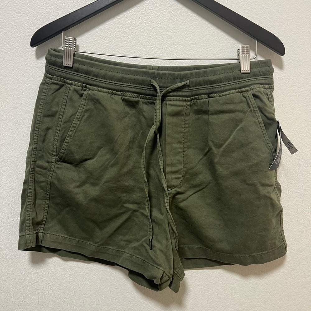 Gap shorts